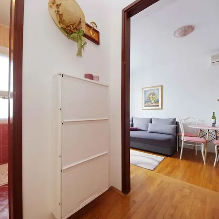 Apartment -mulo 1 *